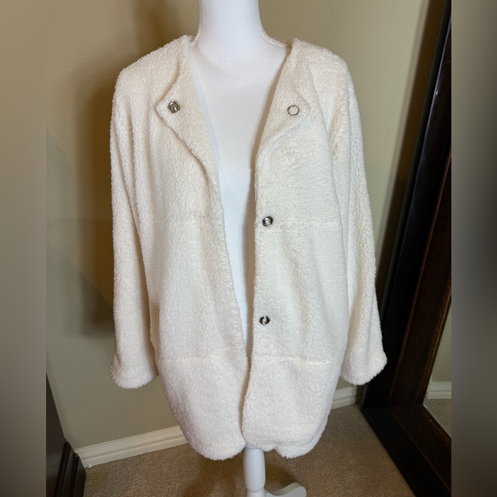 Kate & Sam Women's White Fleece Jacket size large